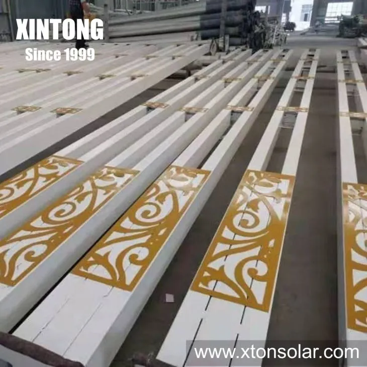 Antika gatuljusstolpar